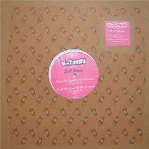V-Twin Featuring Bill Wells - In The Land Of The Pharaohs mp3